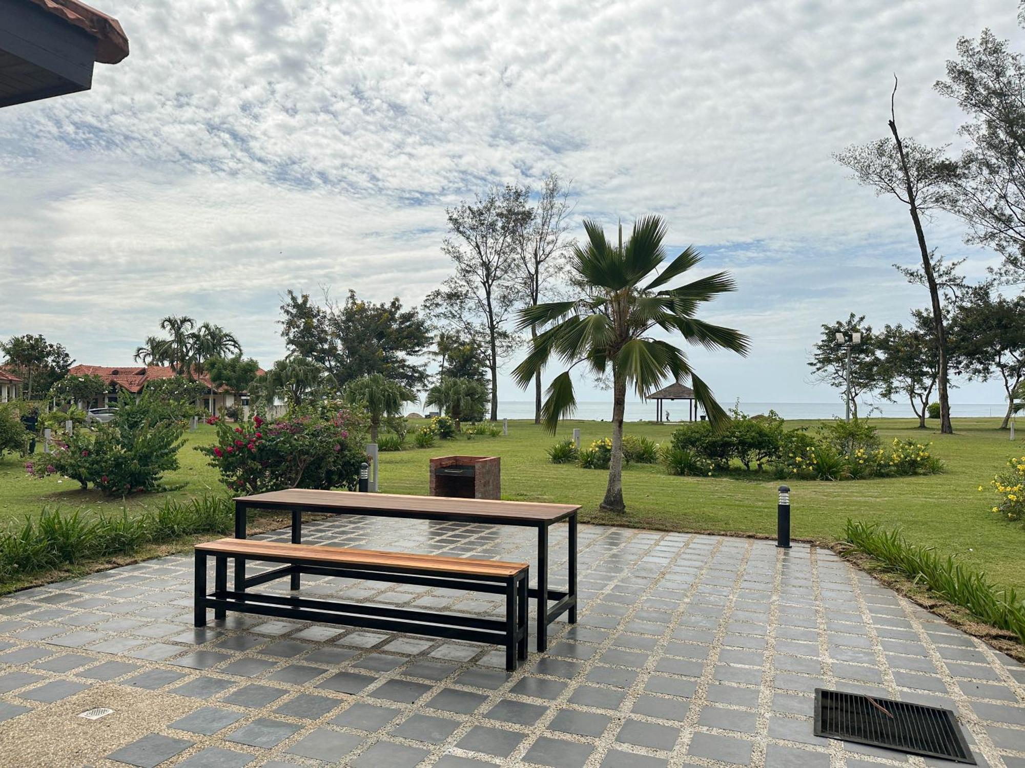 Bonheur At Karambunai *
