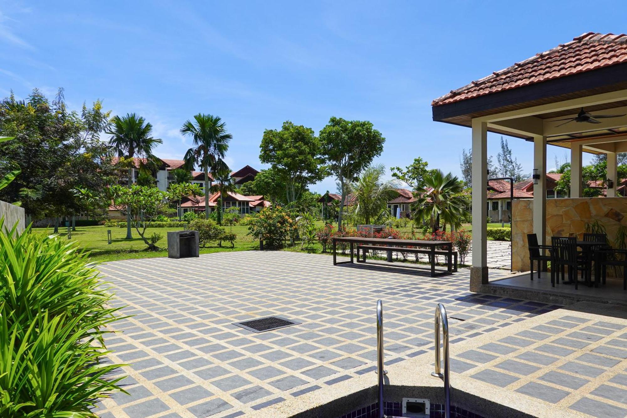 Bonheur At Karambunai Villa Kota Kinabalu