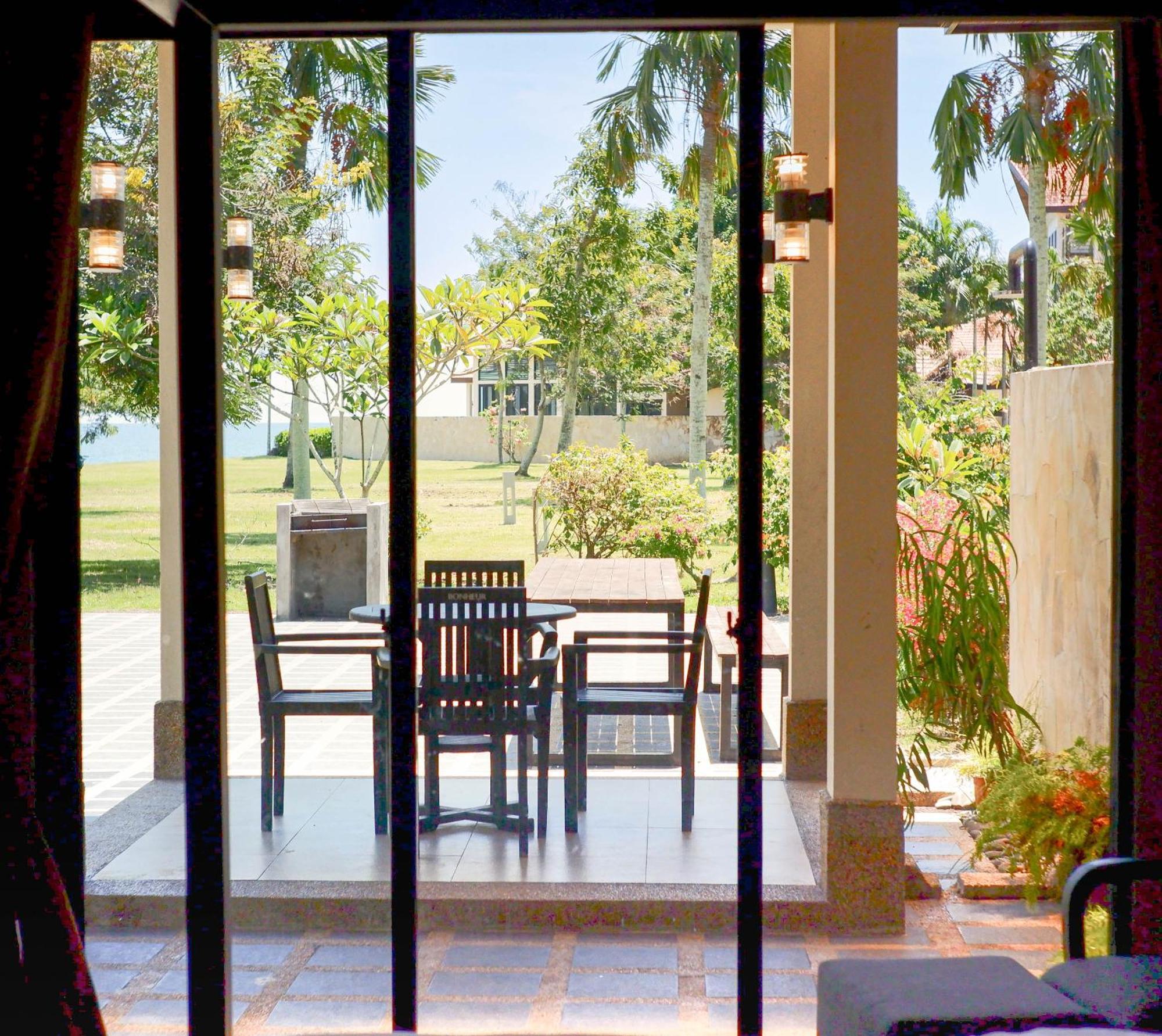 Villa Bonheur At Karambunai